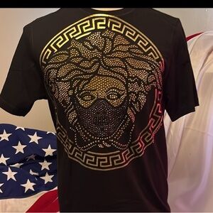 Cartel Like New Black and Gold Beaded Decorative T-Shirt